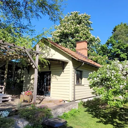 Nurmenuku Suvemaja Apartment Tallinn